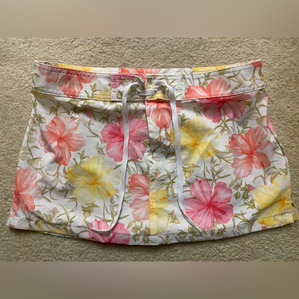 waterproof floral mini skirt